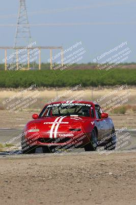 media/Apr-30-2022-CalClub SCCA (Sat) [[98b58ad398]]/Group 5/Race (Outside Grapevine)/